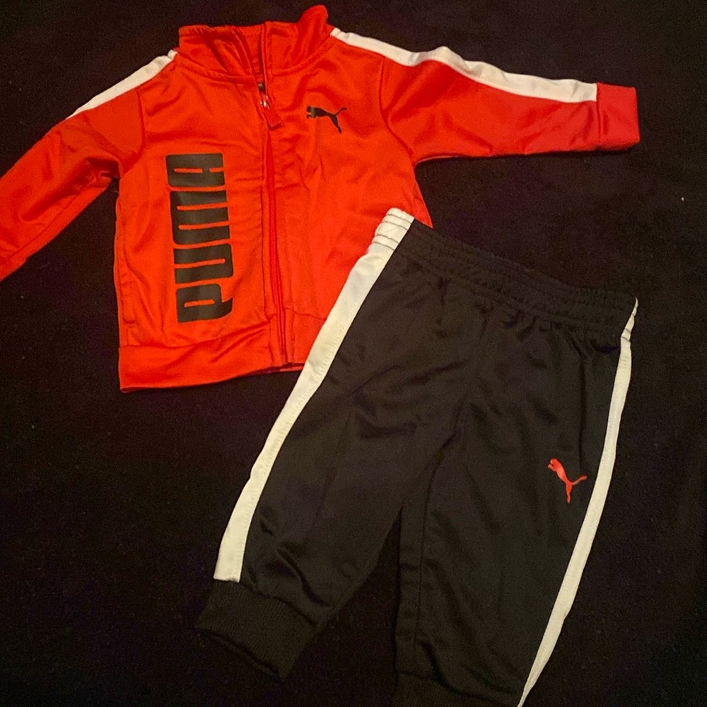 Puma sweatsuit Red and black baby 3-6Month